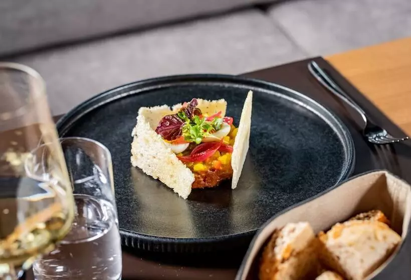 Fotos del hotel Swissotel Le Plaza Basel:  12