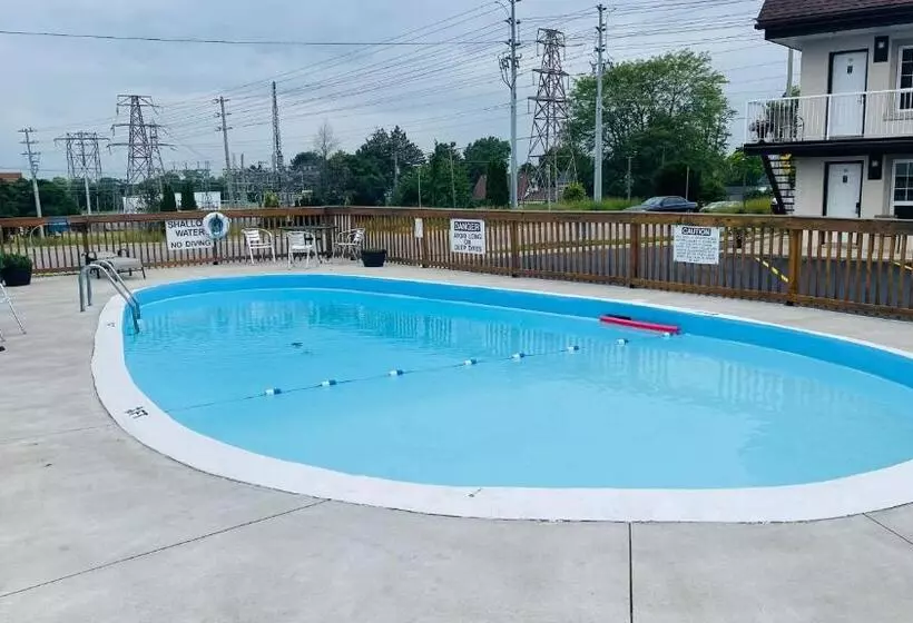 Fotos del hotel Falls Lodge By The Falls:  2