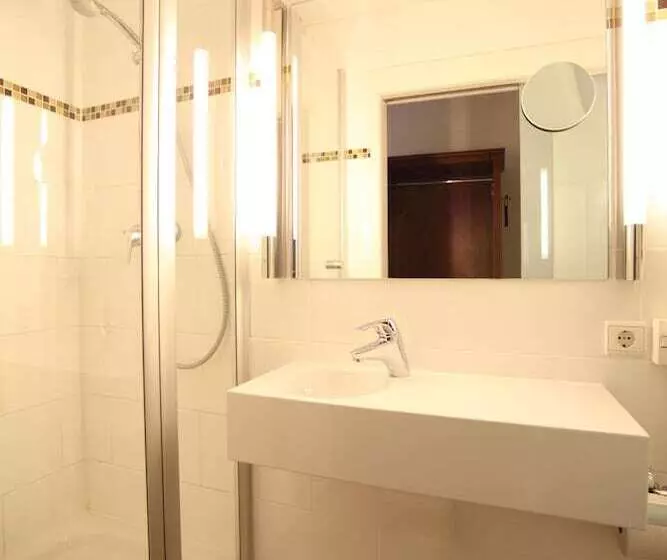 Fotos del hotel Alster-hof:  20