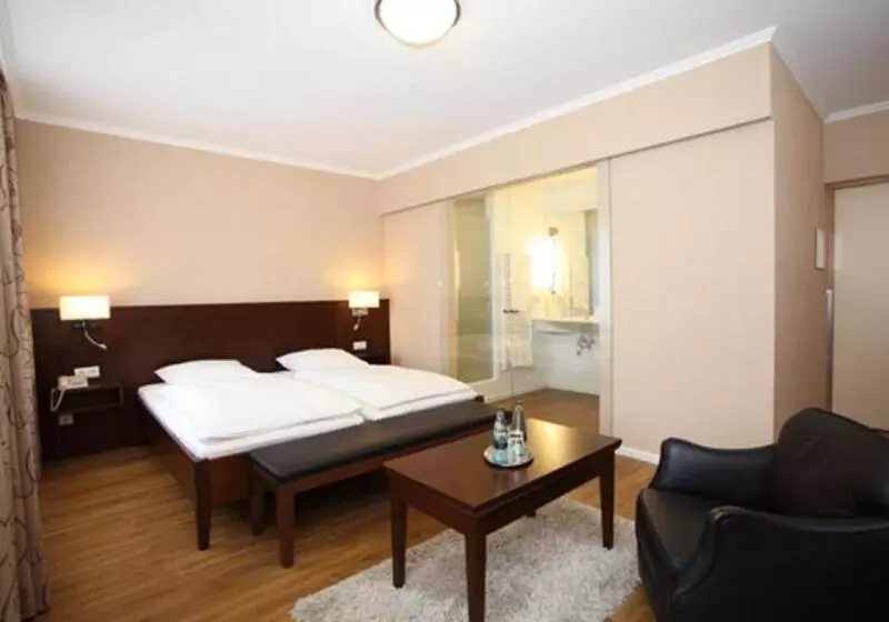 Fotos del hotel Alster-hof:  23