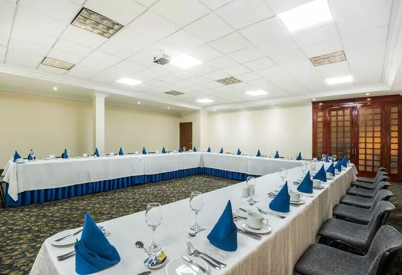 Fotos del hotel Dann Av. 19:  3