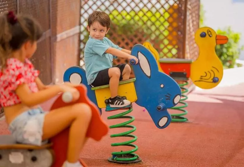 Fotos del hotel Golden Coast Beach:  5