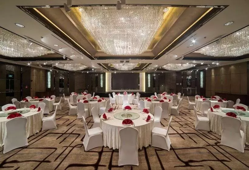 Fotos del hotel Renaissance Shanghai Yangtze:  24