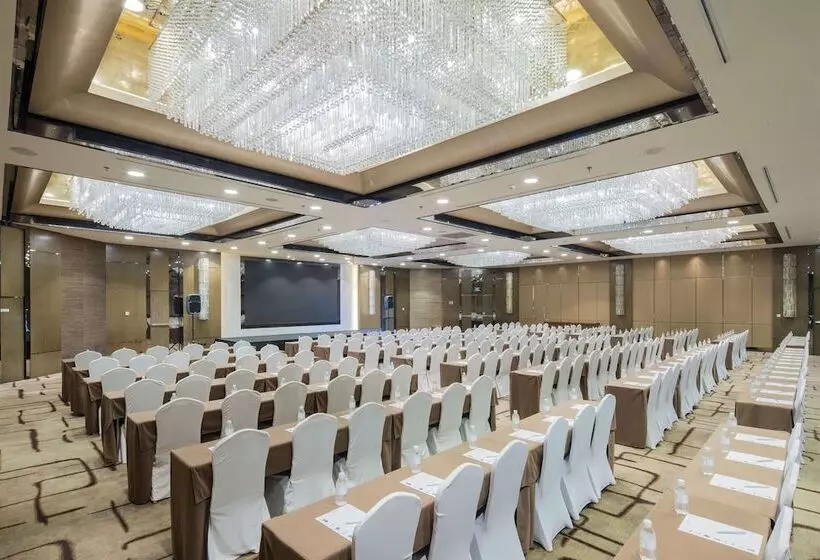 Fotos del hotel Renaissance Shanghai Yangtze:  18