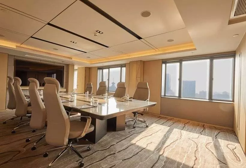 Fotos del hotel Renaissance Shanghai Yangtze:  7