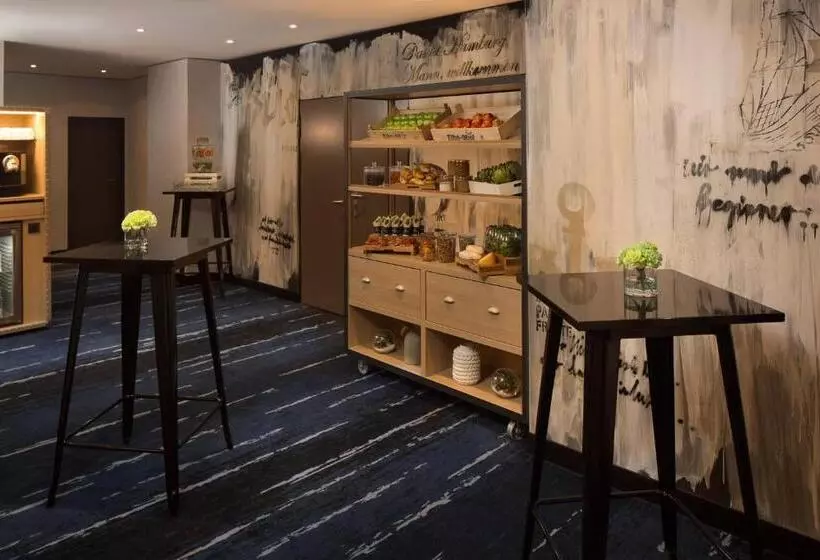 Fotos del hotel Renaissance Hamburg:  16