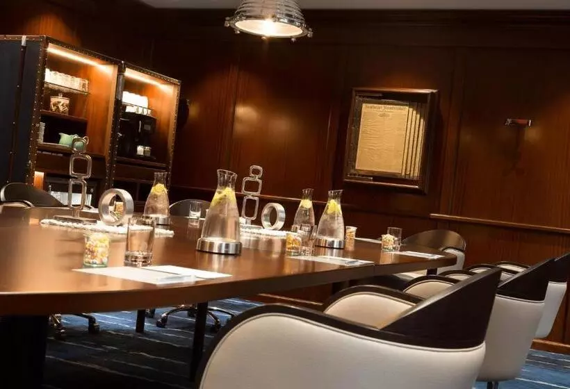 Fotos del hotel Renaissance Hamburg:  5