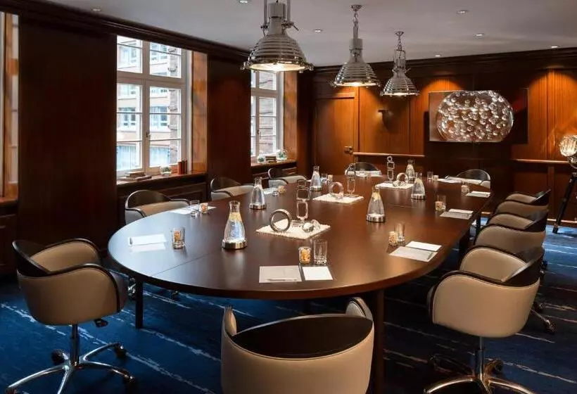 Fotos del hotel Renaissance Hamburg:  23