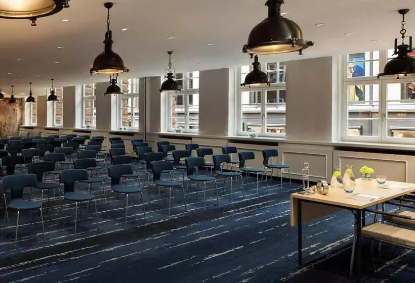 Fotos del hotel Renaissance Hamburg:  24