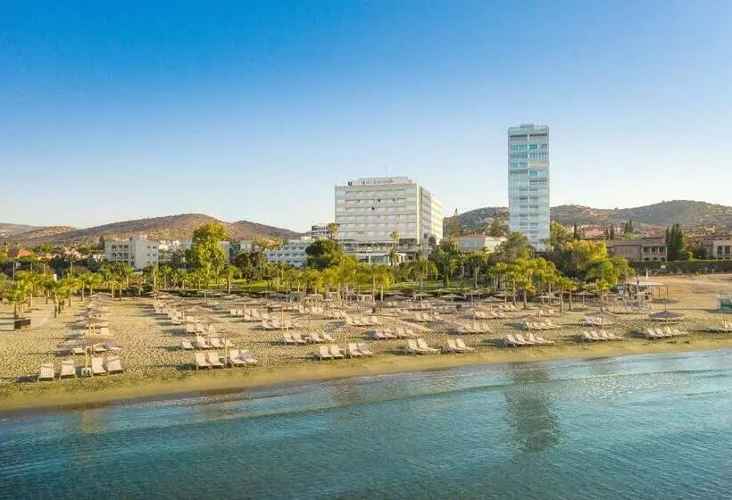 Fotos del hotel St Raphael Resort:  8