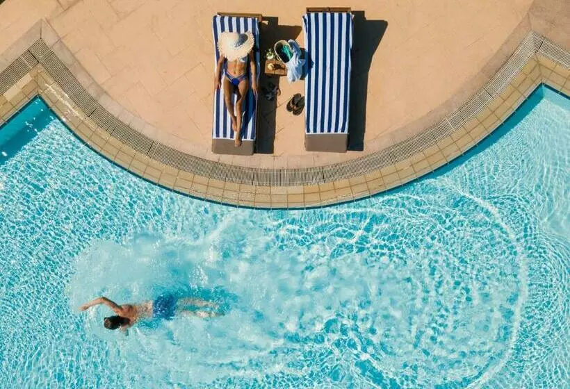 Fotos del hotel St Raphael Resort:  3