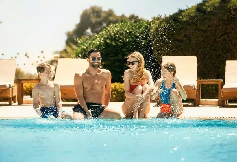 Fotos del hotel St Raphael Resort:  12