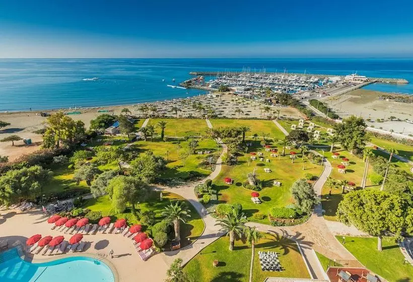 Fotos del hotel St Raphael Resort:  15