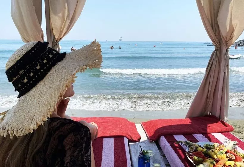 Fotos del hotel St Raphael Resort:  17