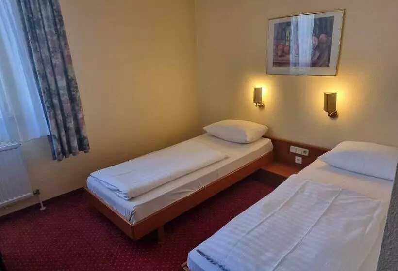 Fotos del hotel Mondial:  7