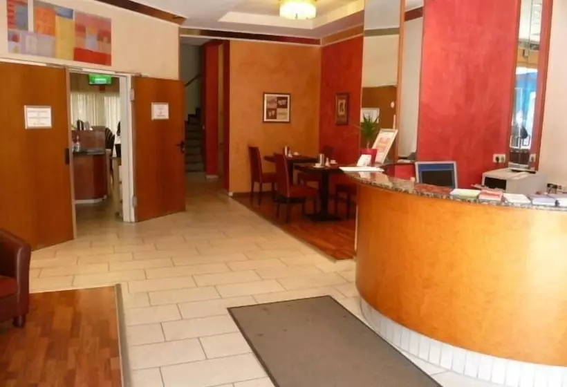 Fotos del hotel Mondial:  8