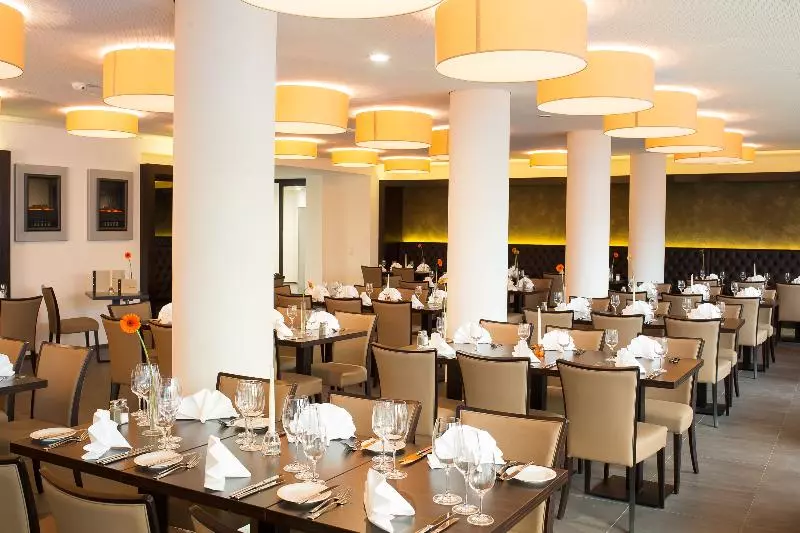 Fotos del hotel Stadt Am Römerturm:  2