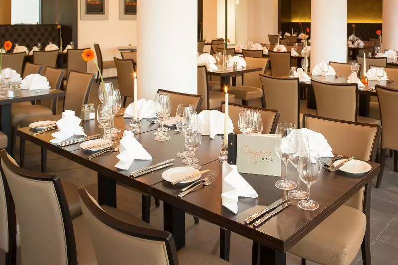 Fotos del hotel Stadt Am Römerturm:  8