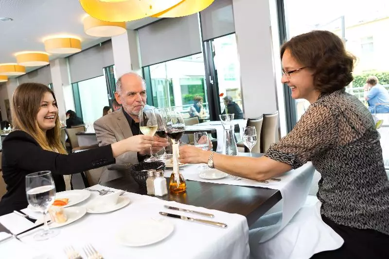 Fotos del hotel Stadt Am Römerturm:  6