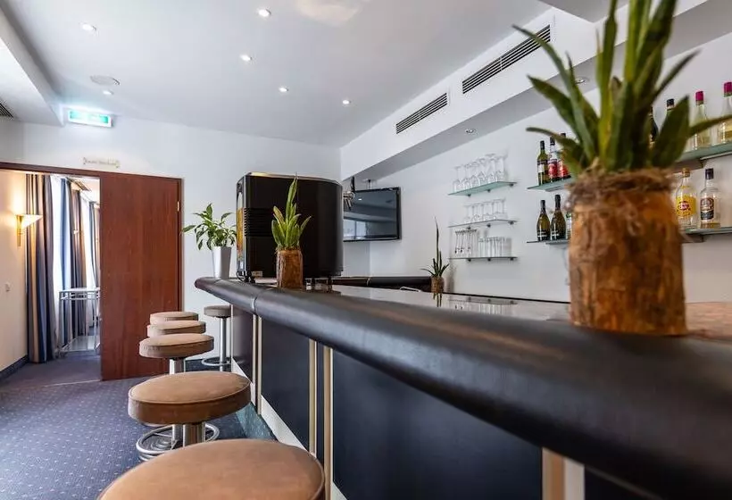 Fotos del hotel Trip Inn Hotel Esplanade:  4