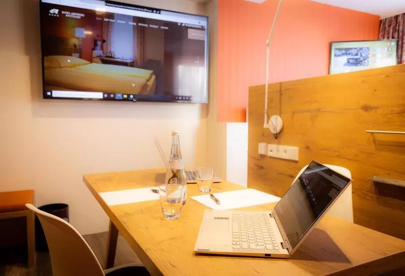 Fotos del hotel Azenberg:  17