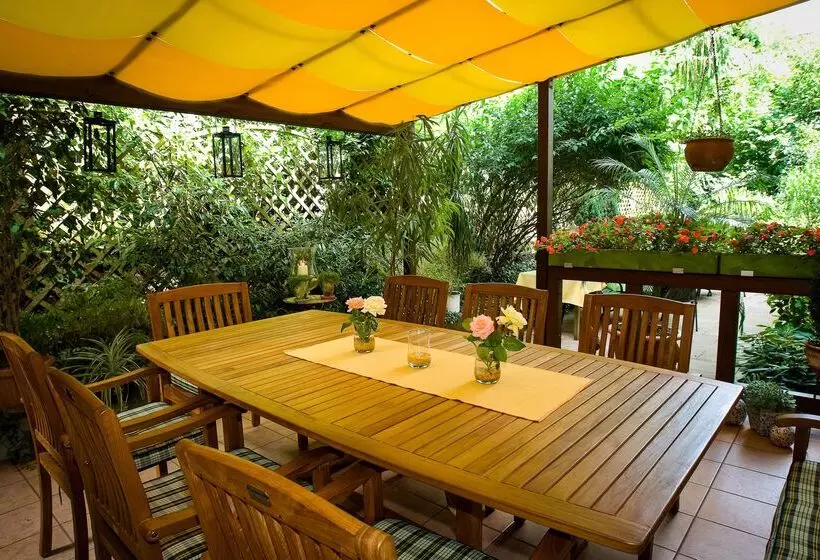 Fotos del hotel Azenberg:  24