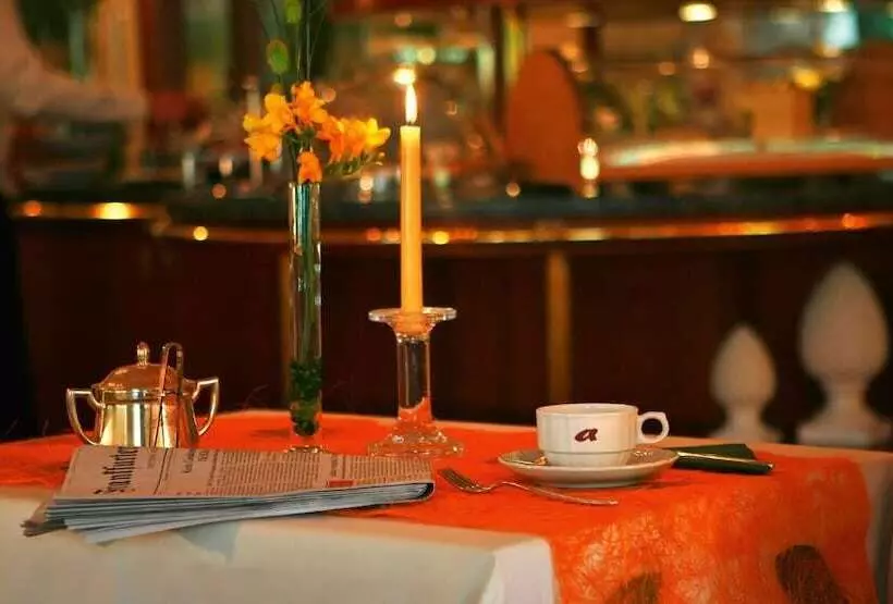 Fotos del hotel Azenberg:  13