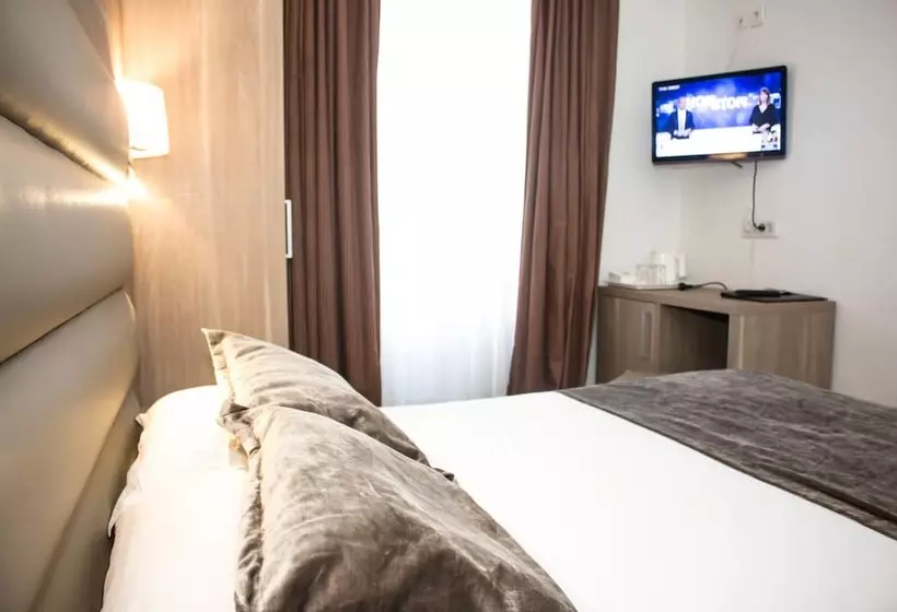 Fotos del hotel Agenor:  8