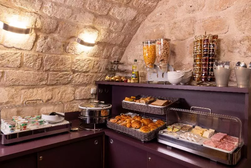 Fotos del hotel Atn:  6