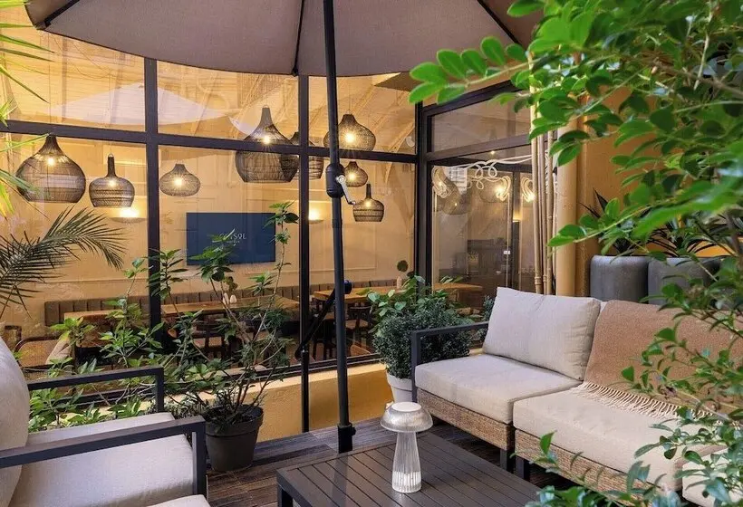 Fotos del hotel Hôtel Colette Cannes Centre:  13