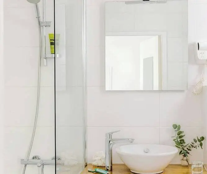 Fotos del hotel Hôtel Colette Cannes Centre:  14