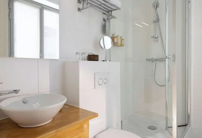 Fotos del hotel Hôtel Colette Cannes Centre:  17