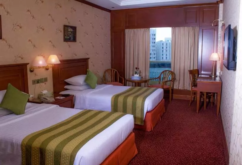 Fotos del hotel Riviera:  2