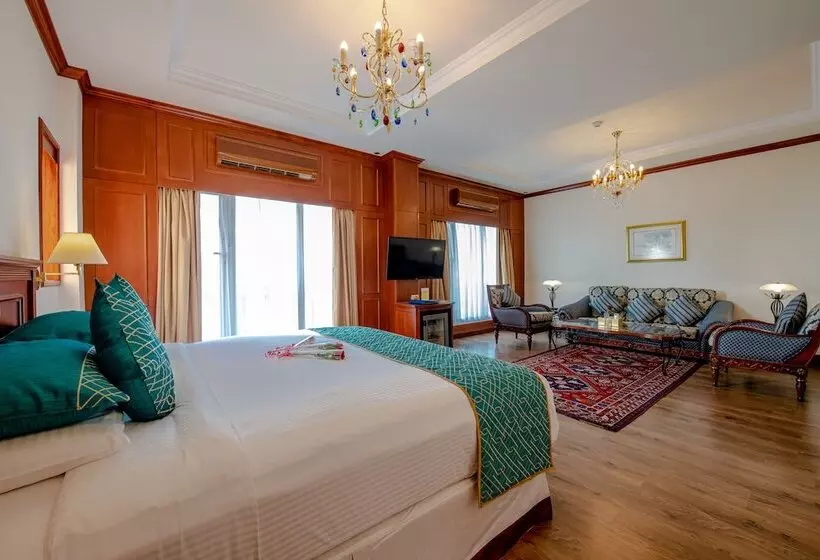 Fotos del hotel Riviera:  77
