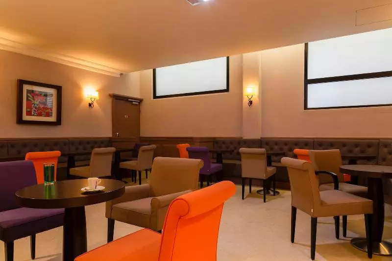 Fotos del hotel The Originals City, Hôtel Astoria Vatican, Lourdes:  13