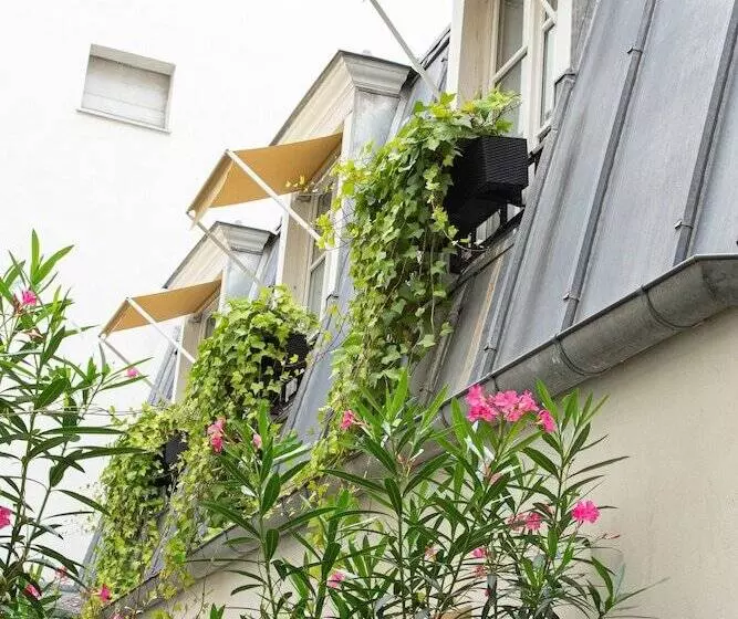 Fotos del hotel Le Burgundy Paris:  13