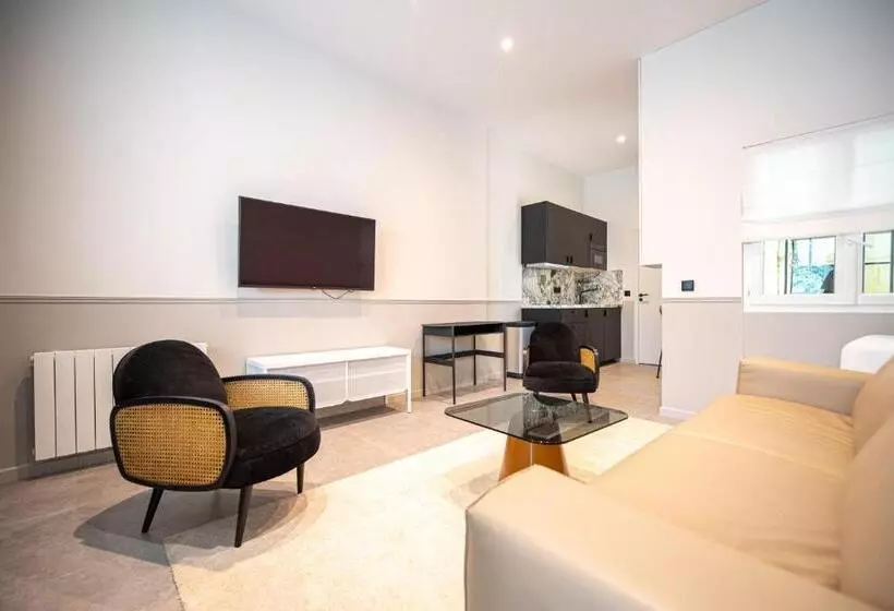 Fotos del hotel Du Chemin Vert Paris:  11