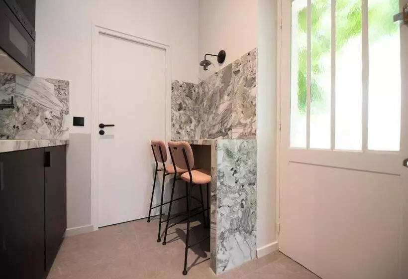 Fotos del hotel Du Chemin Vert Paris:  4