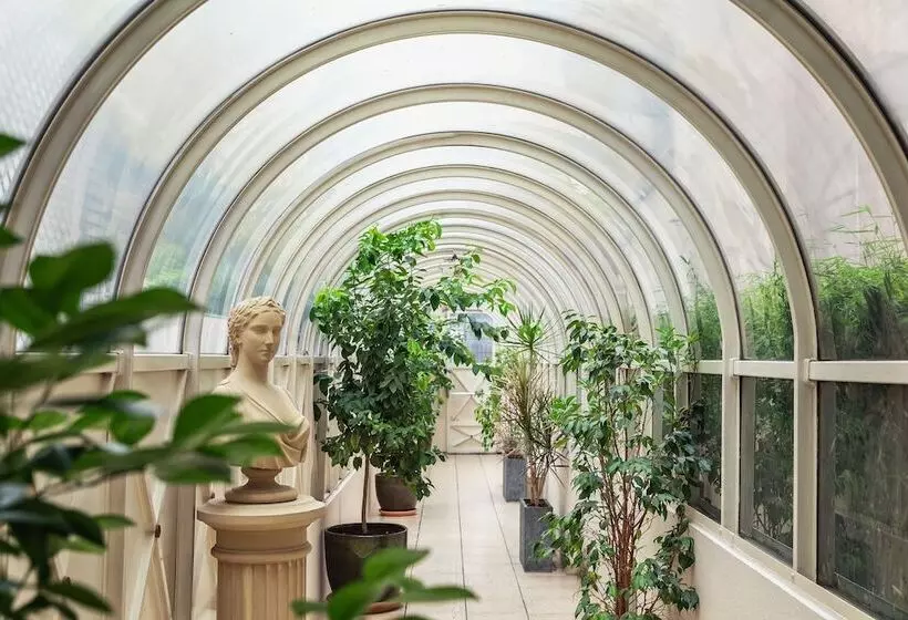 Fotos del hotel Royal Garden Champs Elysées:  10