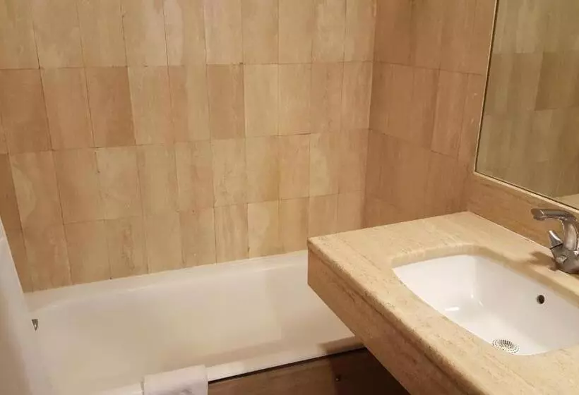 Fotos del hotel Hôtel Média:  6