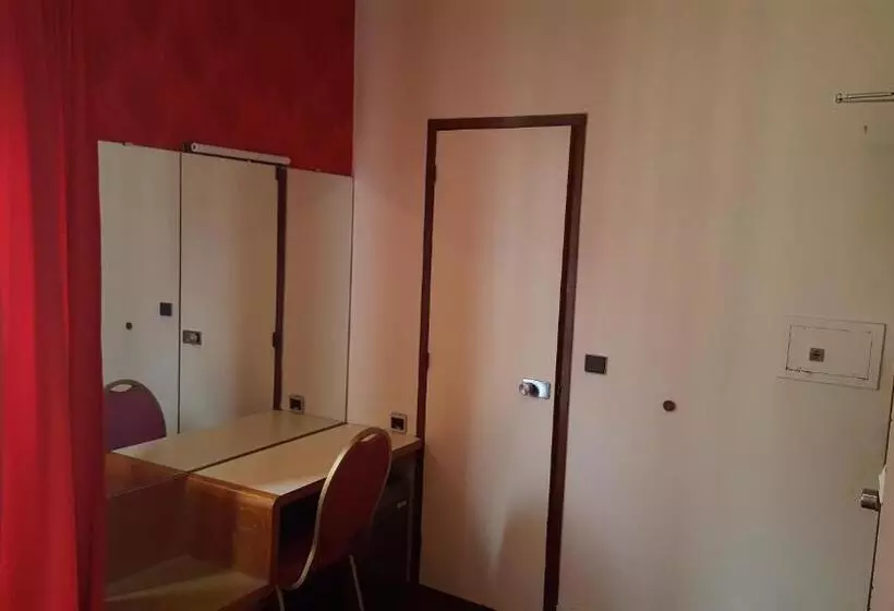 Fotos del hotel Hôtel Média:  25