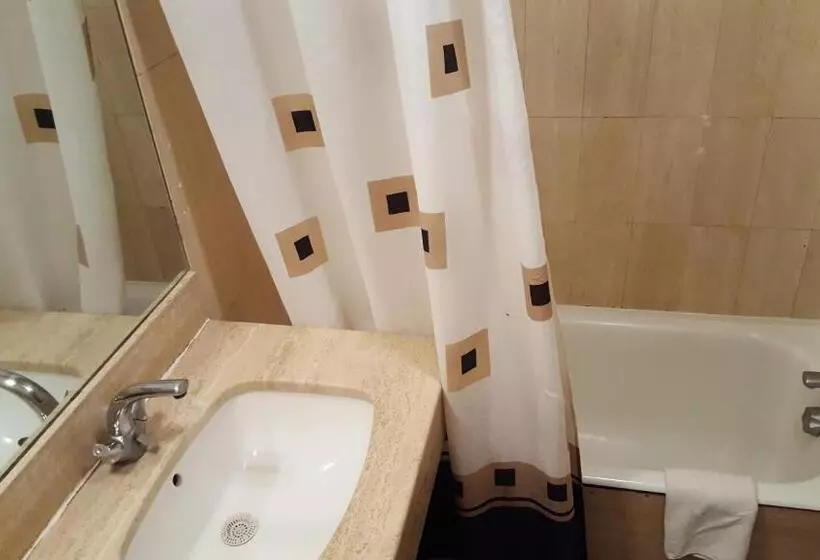 Fotos del hotel Hôtel Média:  8