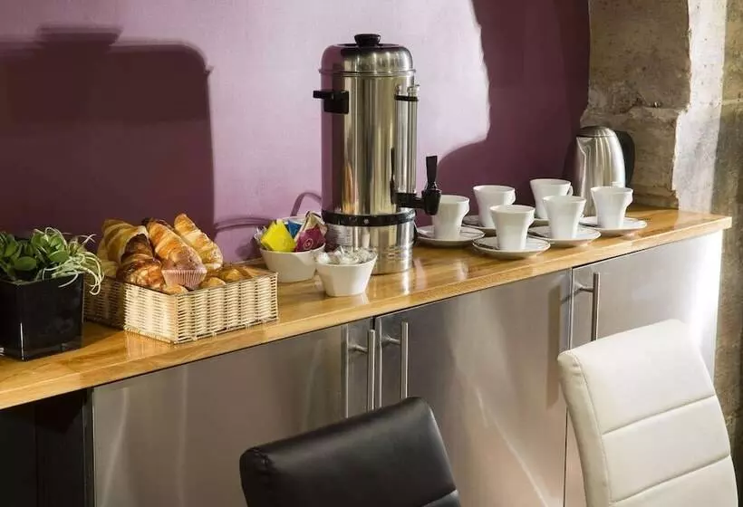 Fotos del hotel Hôtel Jacques De Molay:  18