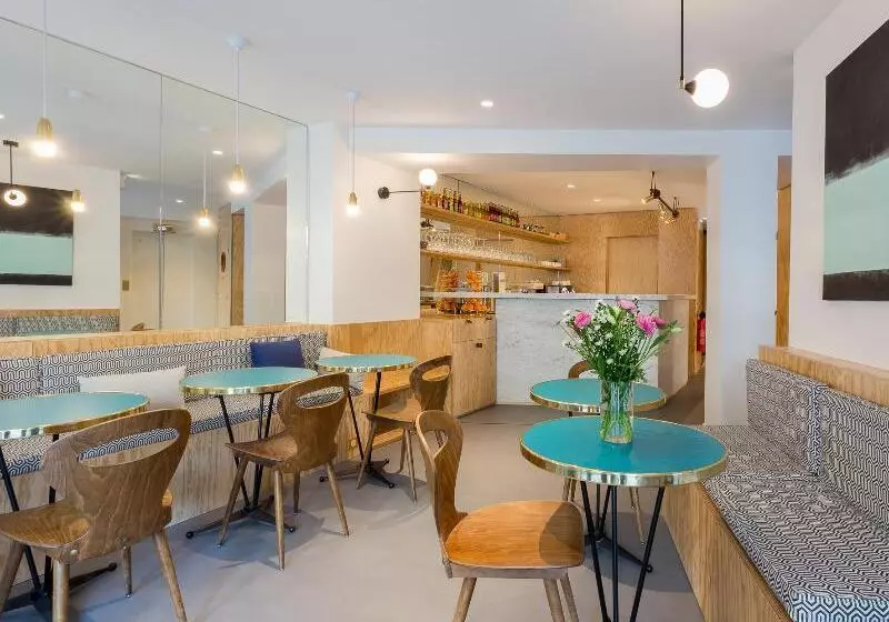 Fotos del hotel Hôtel Montholon:  6