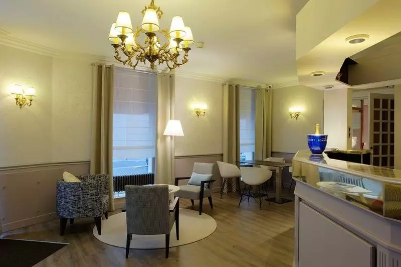 Fotos del hotel Hôtel De Sévigné:  11