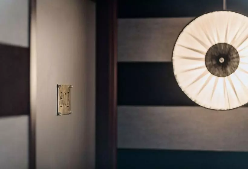 Handsome Hotel By Elegancia