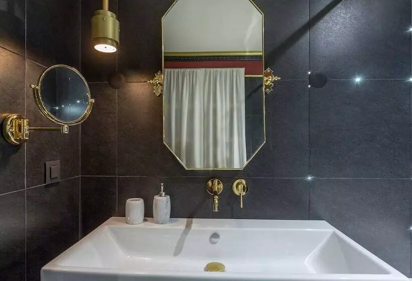 Fotos del hotel Handsome Hotel By Elegancia:  12