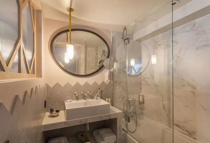 Fotos del hotel Handsome Hotel By Elegancia:  13