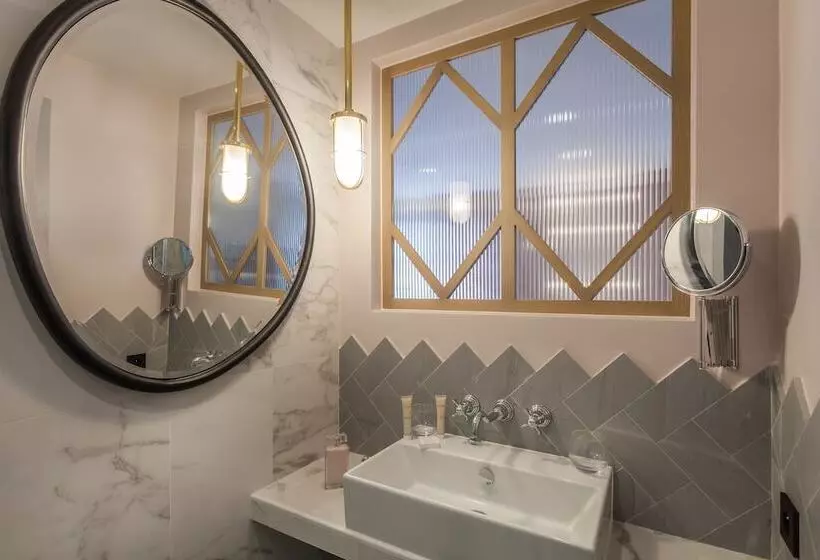 Fotos del hotel Handsome Hotel By Elegancia:  15