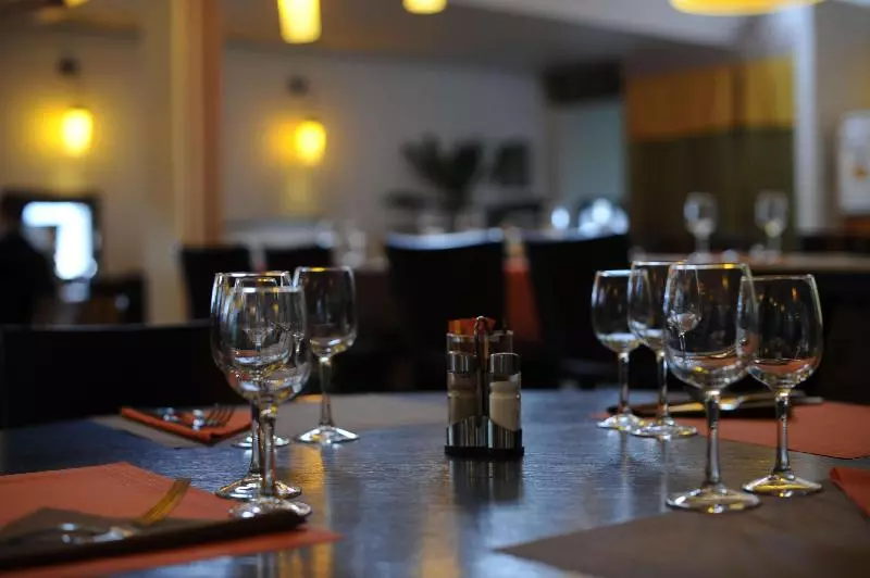 Fotos del hotel Kyriad Reims Est  Parc Expositions:  9